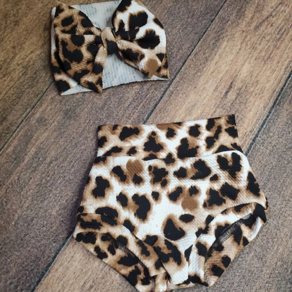 Bummies & Bow